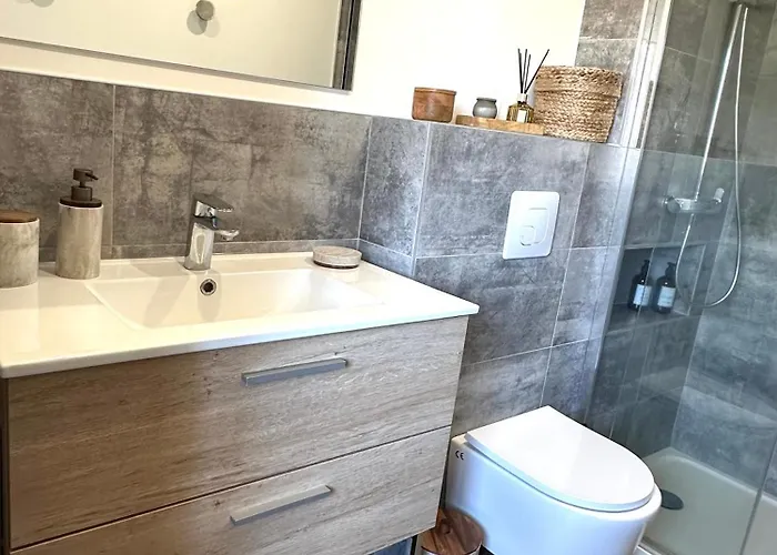 Avec Terrasse Privee Et Piscine Apartamento